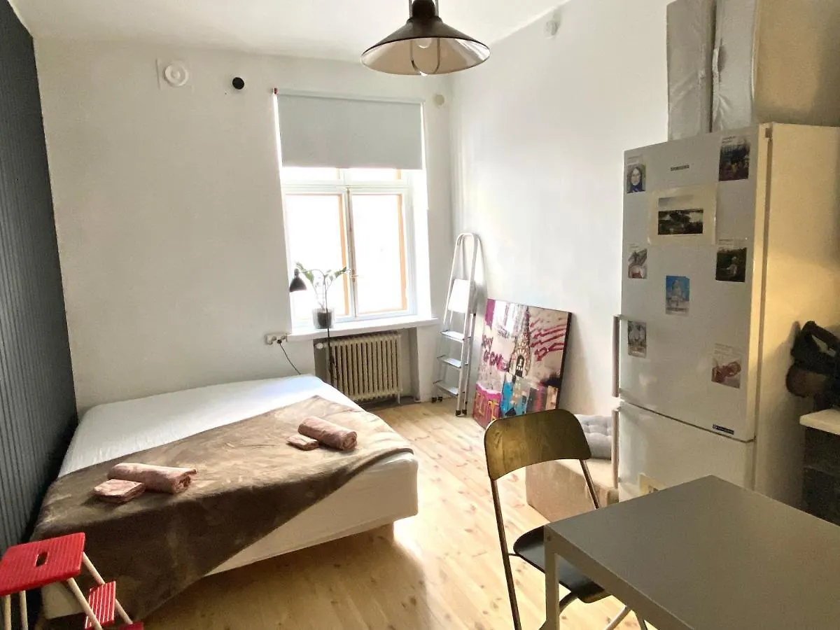 Apartment Bohemian Studio In Etu-Toeoeloe Finland